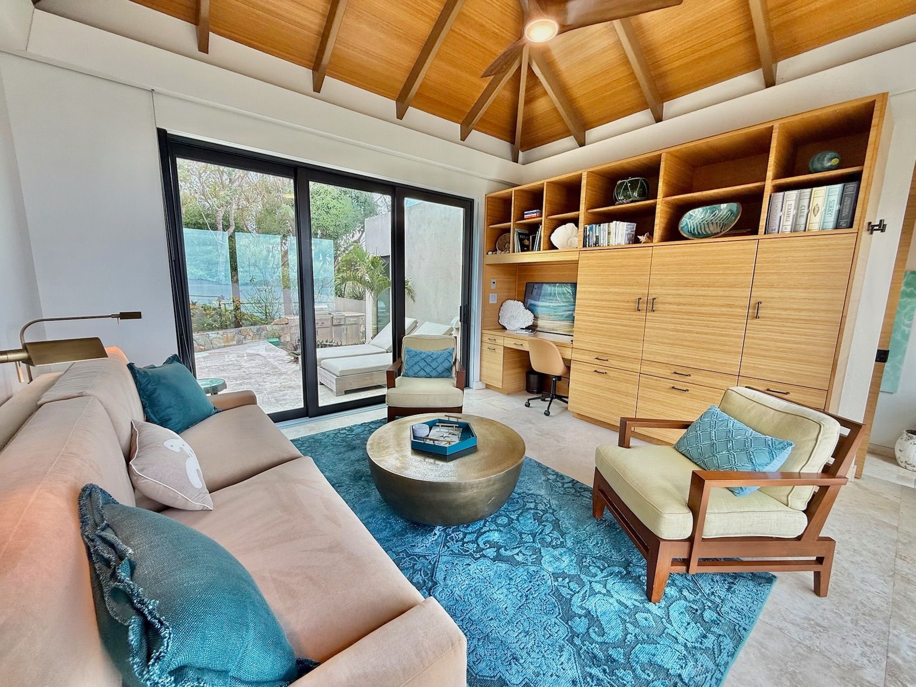 Window To The Sea villa photo.